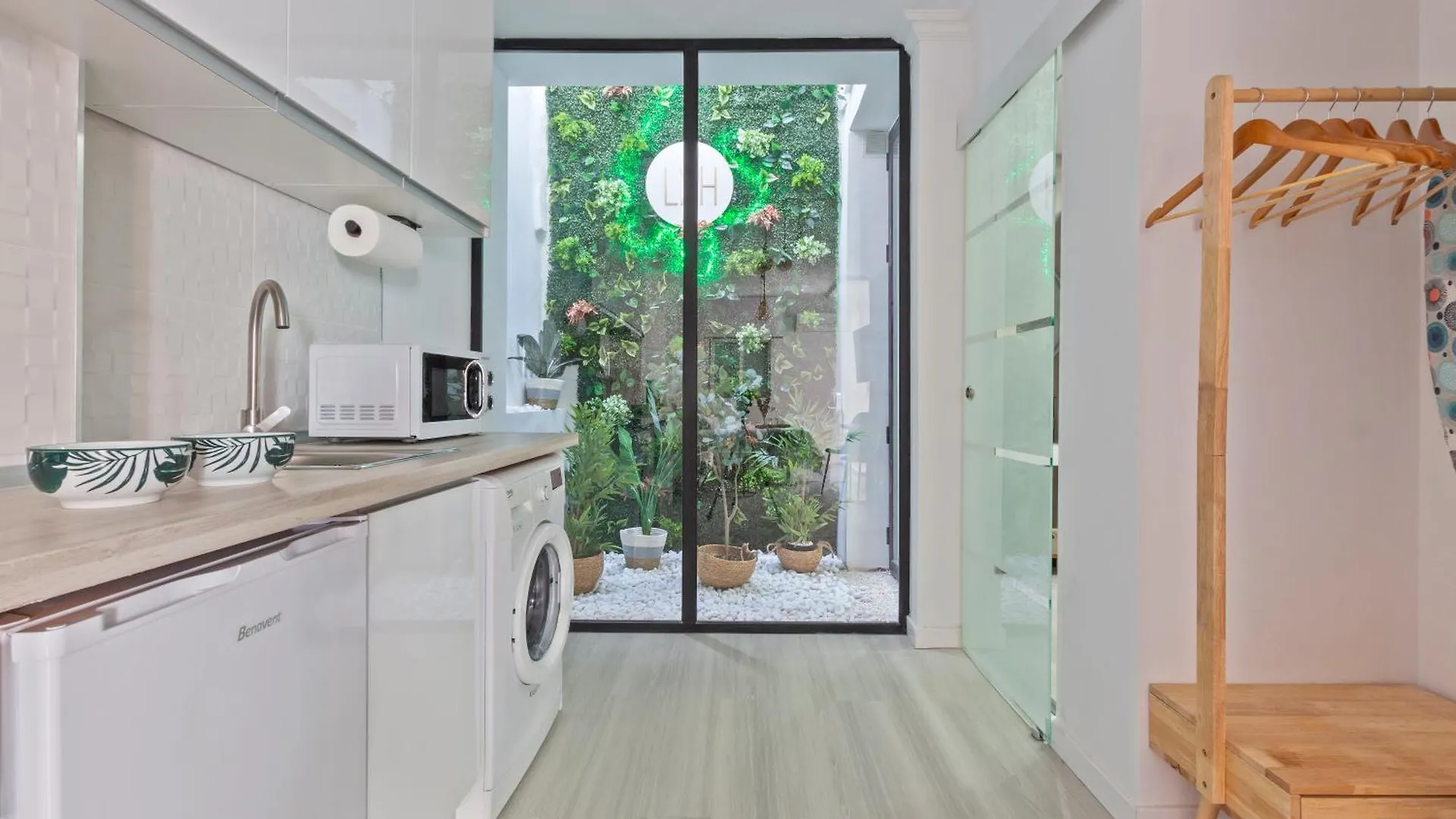 Luxer Holidays Malaga Apartment